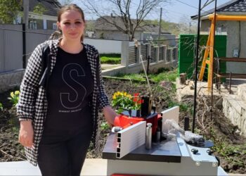 Из страсти к дереву и пчёлам. Семья из Единец превращает традицию в семейный бизнес