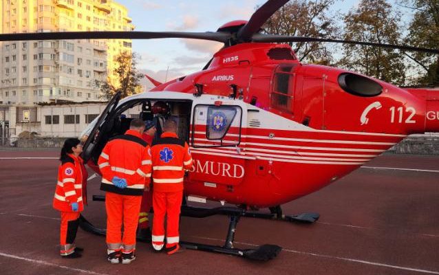 Echipaj aero-medical SMURD a transportat un pacient din Iași la Chișinău, după un accident rutier